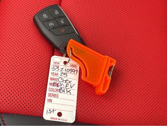 2025 Chevrolet Equinox EV Vehicle Photo in SAVANNAH, GA 31406-4513