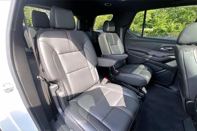 2024 Chevrolet Traverse Limited Vehicle Photo in KANSAS CITY, MO 64114-4502