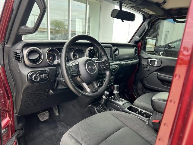 2021 Jeep Wrangler Vehicle Photo in MANHATTAN, KS 66502-5036