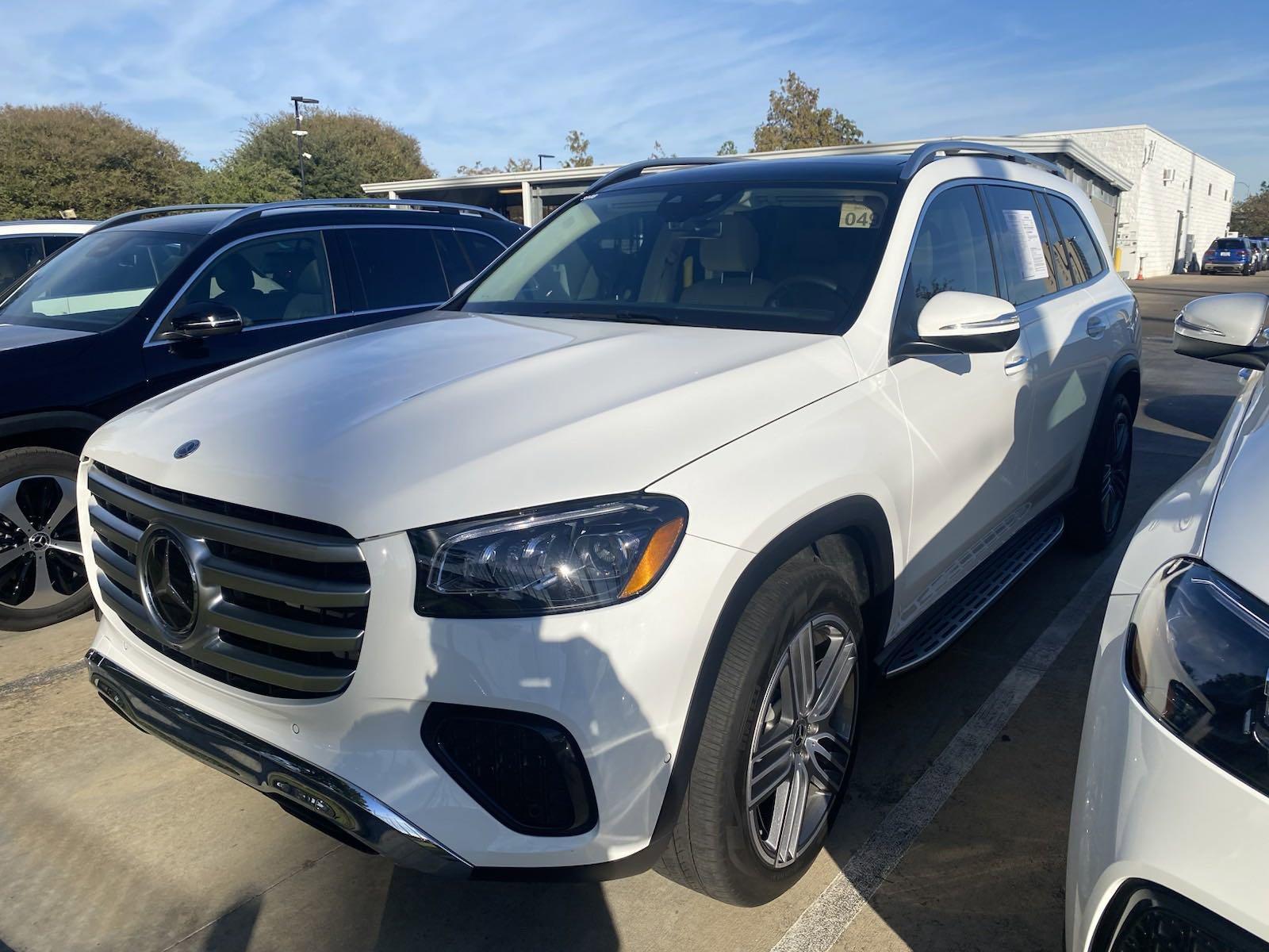 2024 Mercedes-Benz GLS Vehicle Photo in HOUSTON, TX 77079