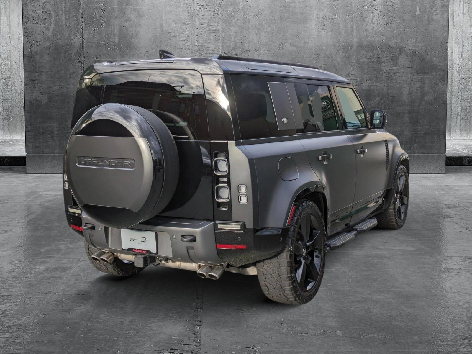 2024 Land Rover Defender Vehicle Photo in Bethesda, MD 20852