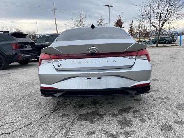 2023 Hyundai ELANTRA Vehicle Photo in Lees Summit, MO 64086