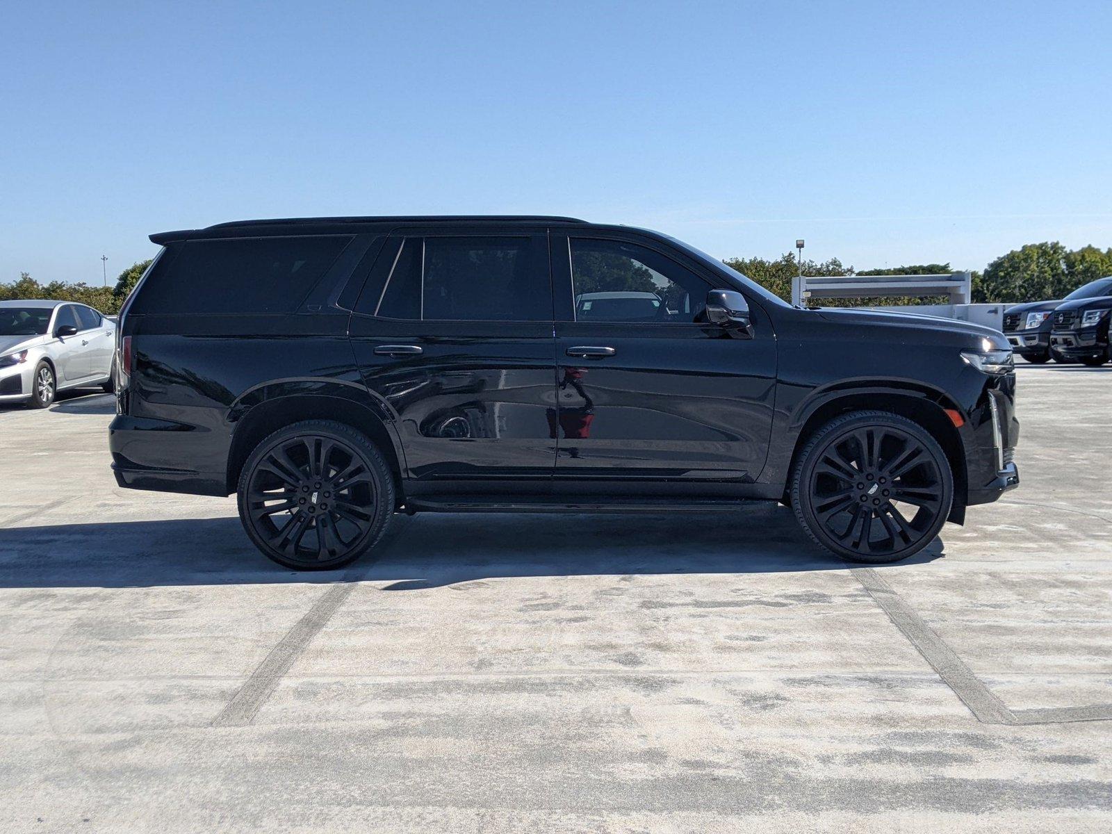 2022 Cadillac Escalade Vehicle Photo in Pembroke Pines , FL 33084