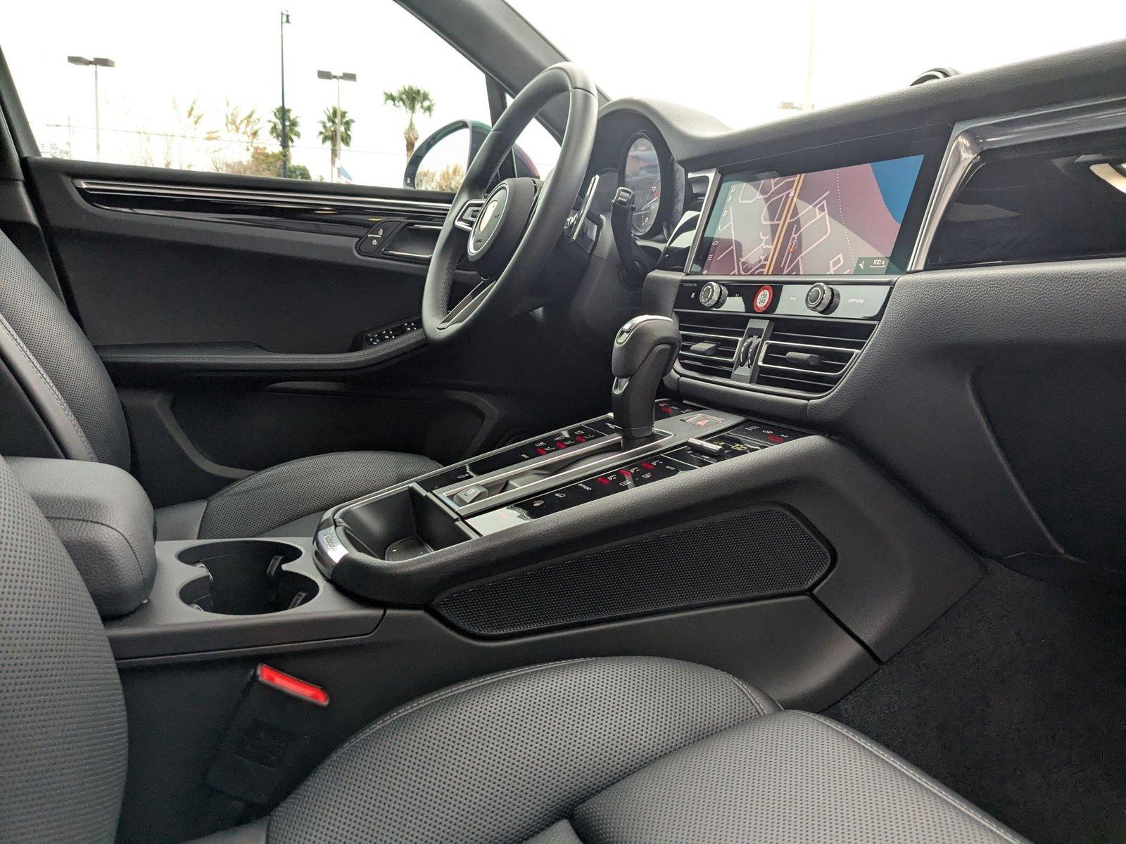 2024 Porsche Macan Vehicle Photo in Maitland, FL 32751