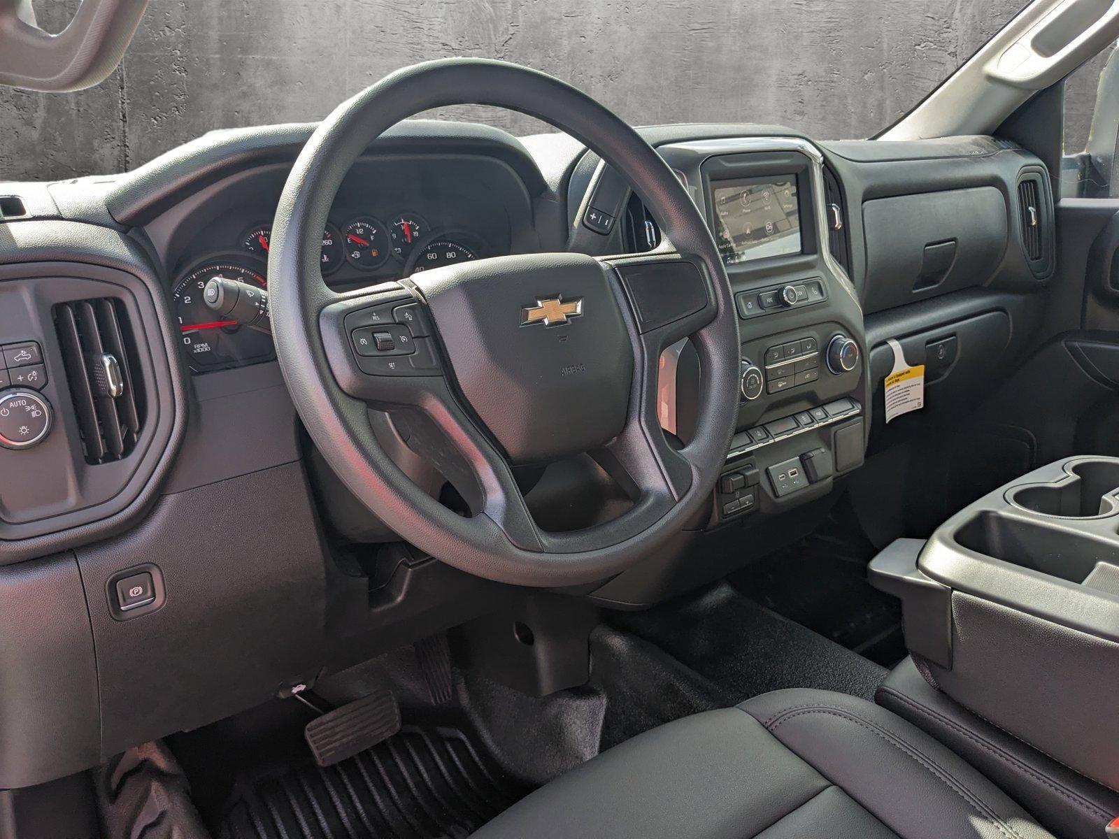 2025 Chevrolet Silverado 2500 HD Vehicle Photo in GREENACRES, FL 33463-3207