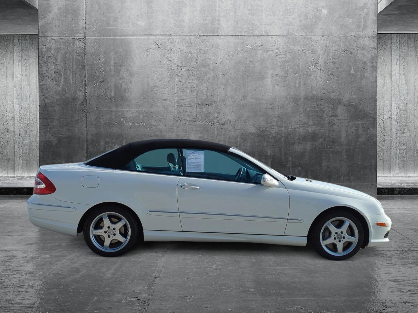 2004 Mercedes-Benz CLK-Class Vehicle Photo in Margate, FL 33063