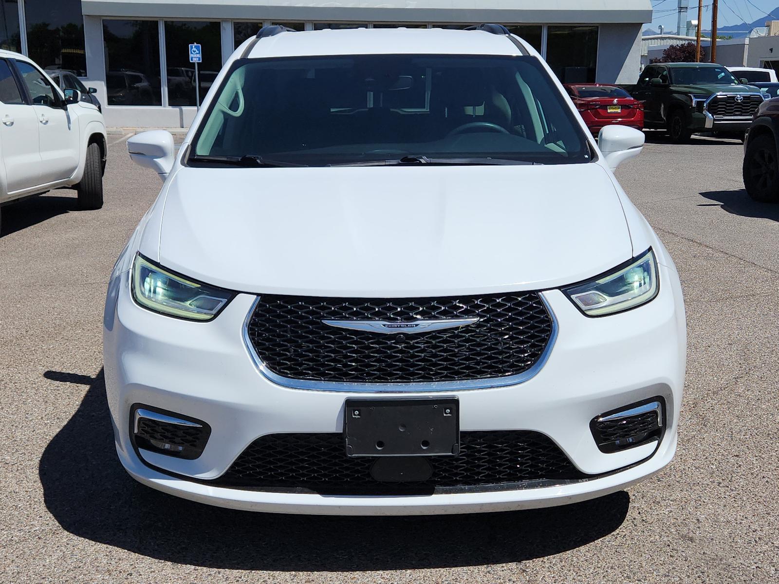 2022 Chrysler Pacifica Vehicle Photo in Albuquerque, NM 87110