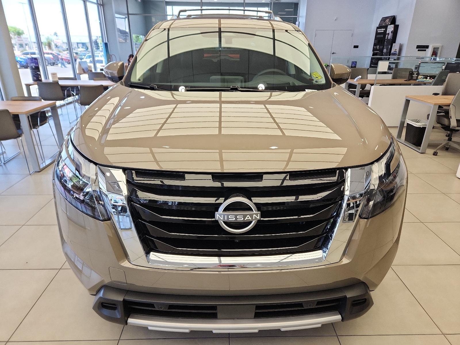 2025 Nissan Pathfinder Vehicle Photo in Albuquerque, NM 87110