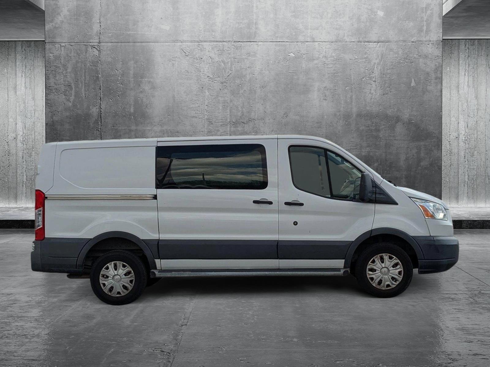 2018 Ford Transit Van Vehicle Photo in St. Petersburg, FL 33713
