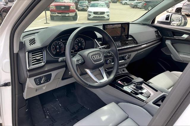 2024 Audi Q5 Vehicle Photo in Grapevine, TX 76051