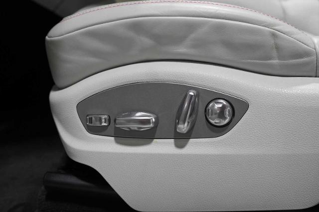 2024 Porsche Macan Vehicle Photo in GRAPEVINE, TX 76051
