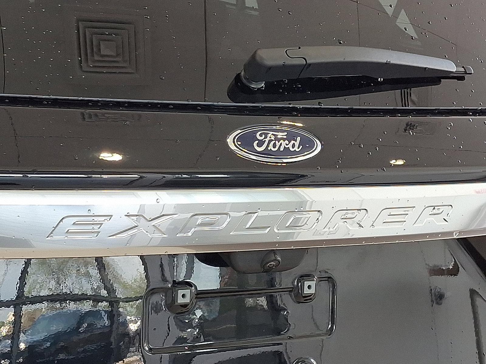 2023 Ford Explorer Vehicle Photo in Lancaster, PA 17601
