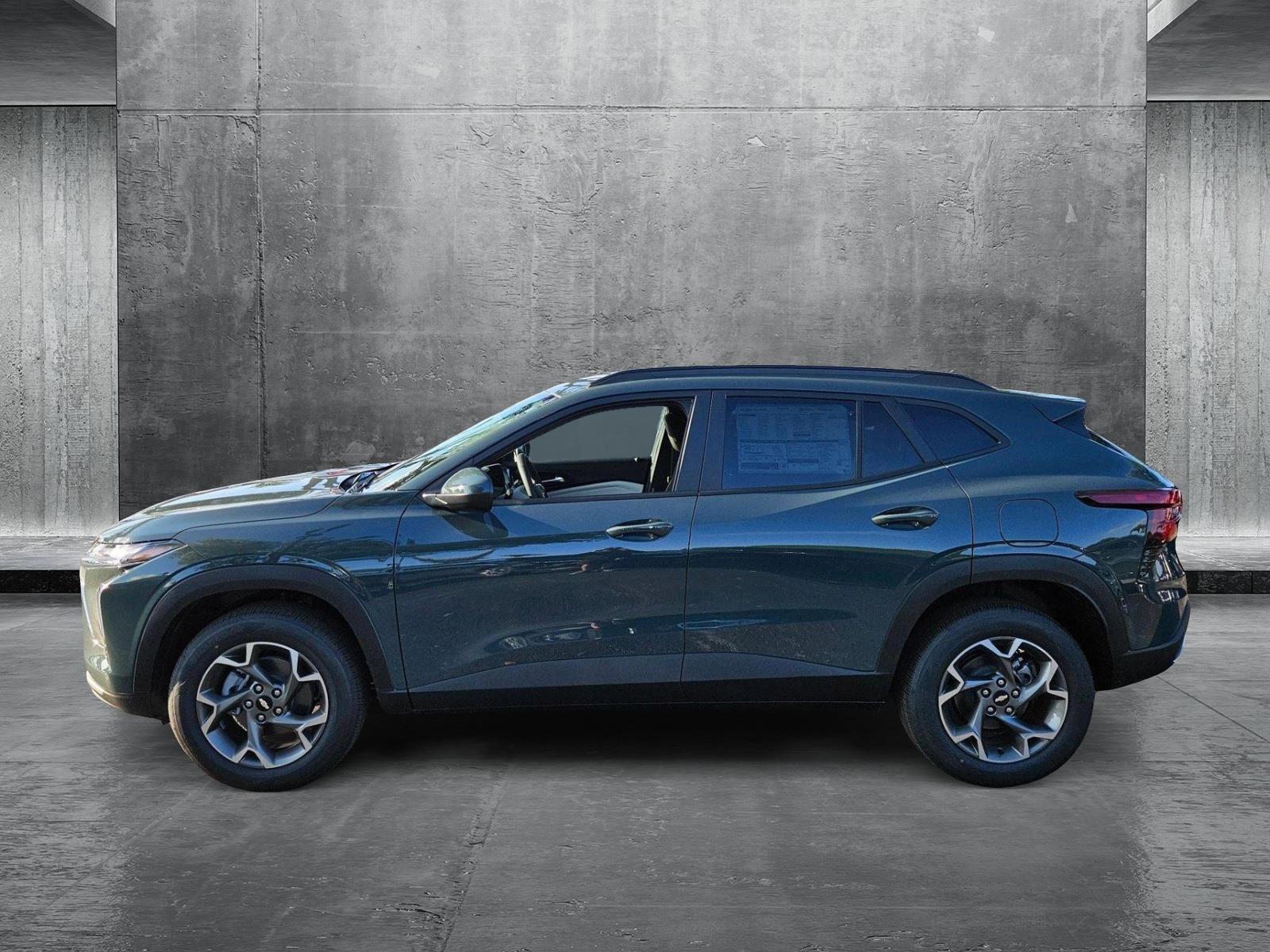 2025 Chevrolet Trax Vehicle Photo in GREENACRES, FL 33463-3207