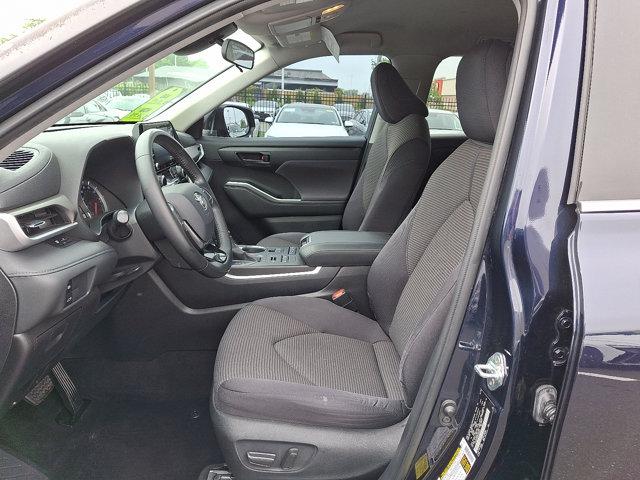 2020 Toyota Highlander Vehicle Photo in Philadelphia, PA 19116