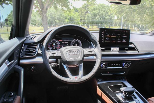 2024 Audi Q5 Vehicle Photo in HOUSTON, TX 77090