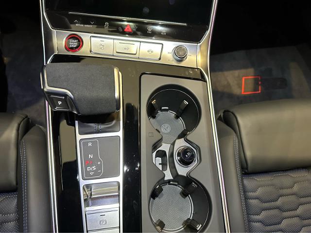 2025 Audi RS 6 Avant Vehicle Photo in HOUSTON, TX 77090