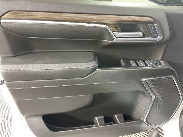 2024 Chevrolet Silverado 1500 Vehicle Photo in GILBERT, AZ 85297-0402