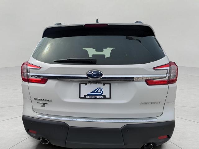 2025 Subaru Ascent Vehicle Photo in Green Bay, WI 54304