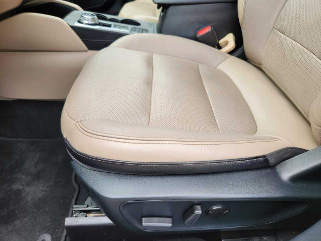 2020 Ford Escape Vehicle Photo in DENTON, TX 76210-9321