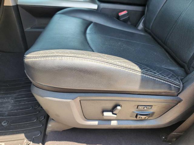 2018 Ram 3500 Vehicle Photo in DENTON, TX 76210-9321