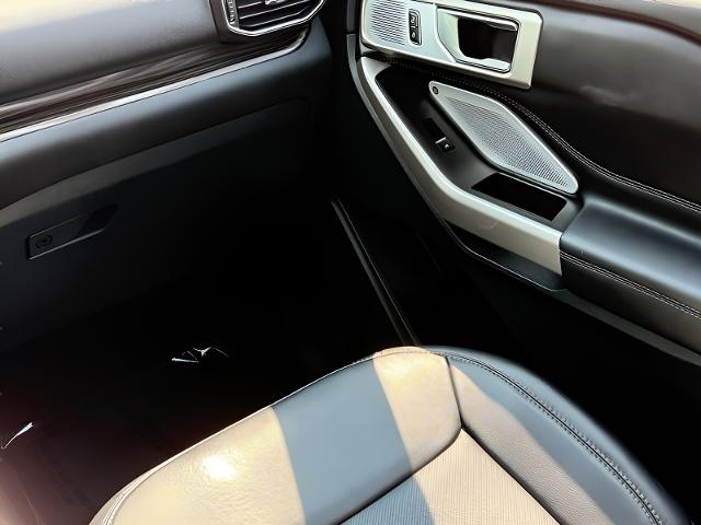 2023 Ford Explorer Vehicle Photo in MIDDLETON, WI 53562-1492