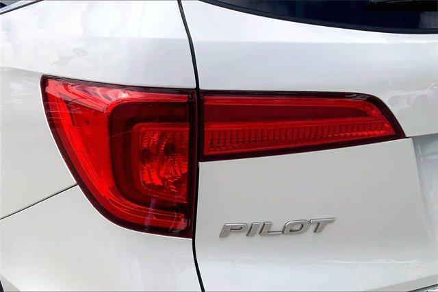 2018 Honda Pilot Vehicle Photo in KANSAS CITY, MO 64114-4502