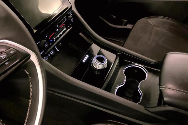 2024 Jeep Grand Cherokee L Vehicle Photo in Kansas City, MO 64114