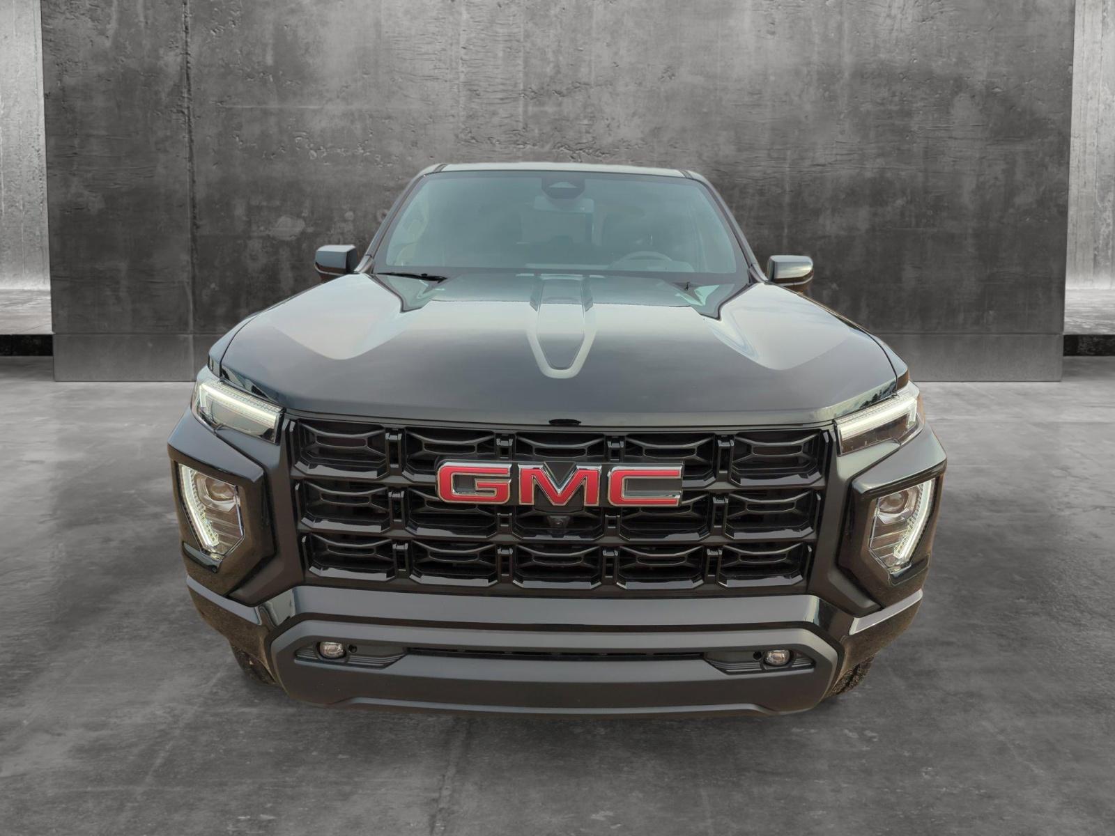 2024 GMC Canyon Vehicle Photo in MEMPHIS, TN 38115-1503