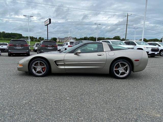 Used 2001 Chevrolet Corvette Base with VIN 1G1YY22G215126617 for sale in Tappahannock, VA