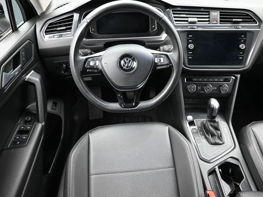 2020 Volkswagen Tiguan Vehicle Photo in Marion, IA 52302