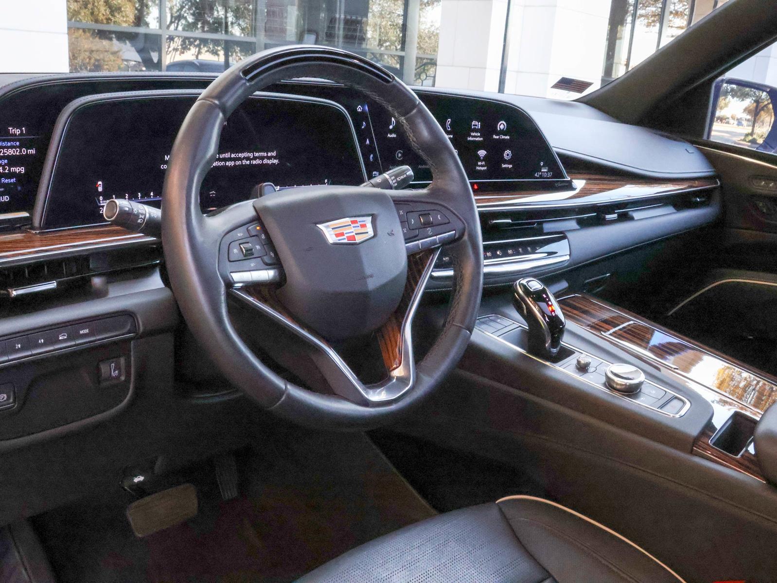 2023 Cadillac Escalade Vehicle Photo in DALLAS, TX 75209-3095