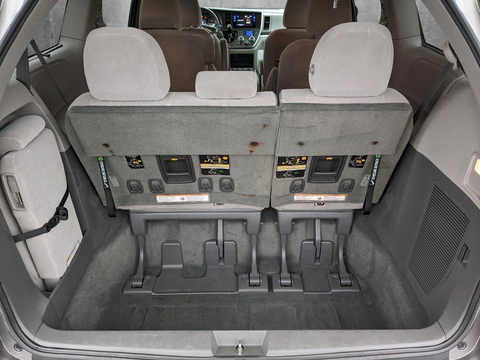 2017 Toyota Sienna Vehicle Photo in Spokane Valley, WA 99212