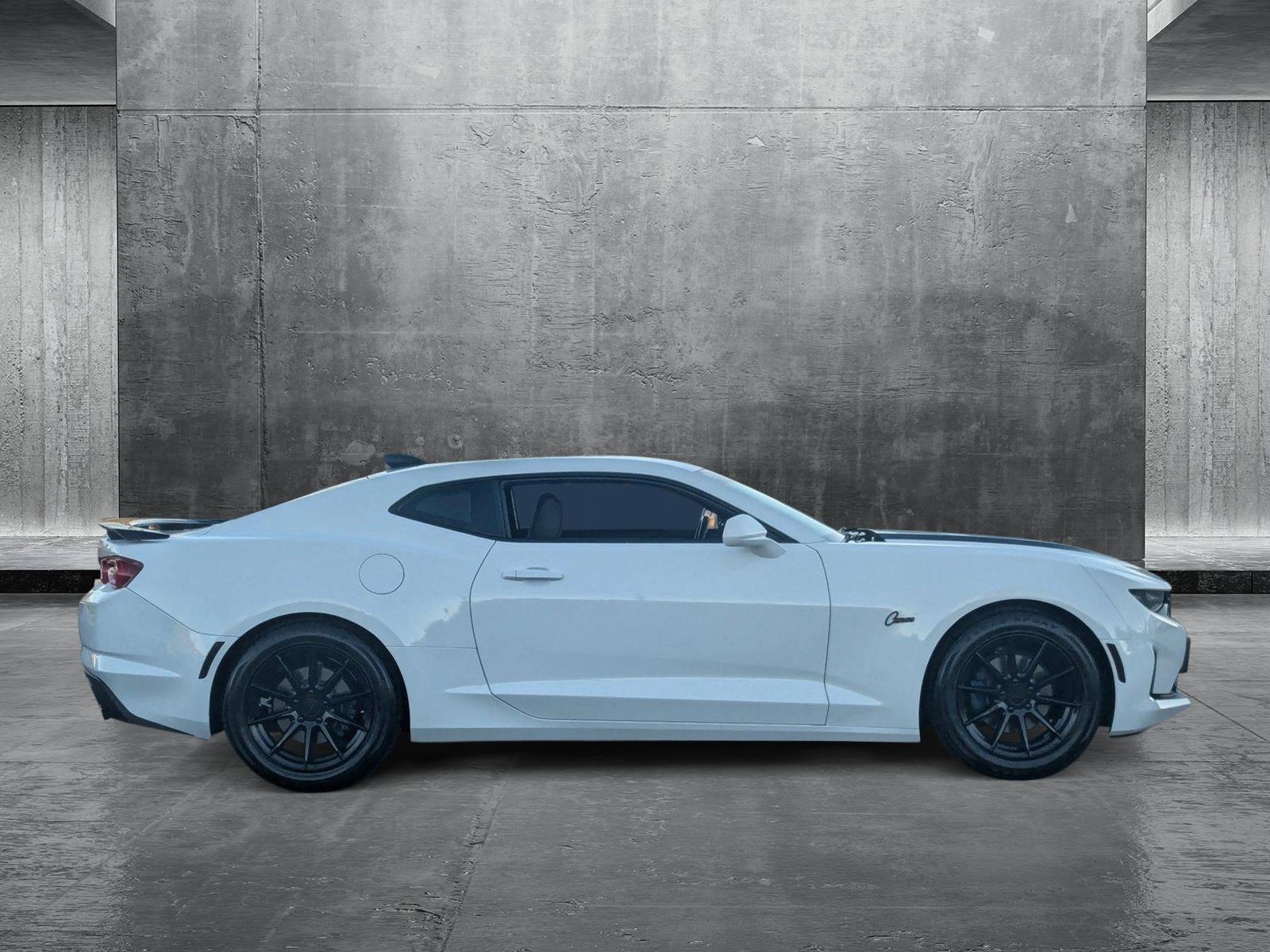 2019 Chevrolet Camaro Vehicle Photo in TIMONIUM, MD 21093-2300