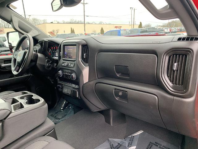 2024 Chevrolet Silverado 2500 HD Vehicle Photo in MOON TOWNSHIP, PA 15108-2571