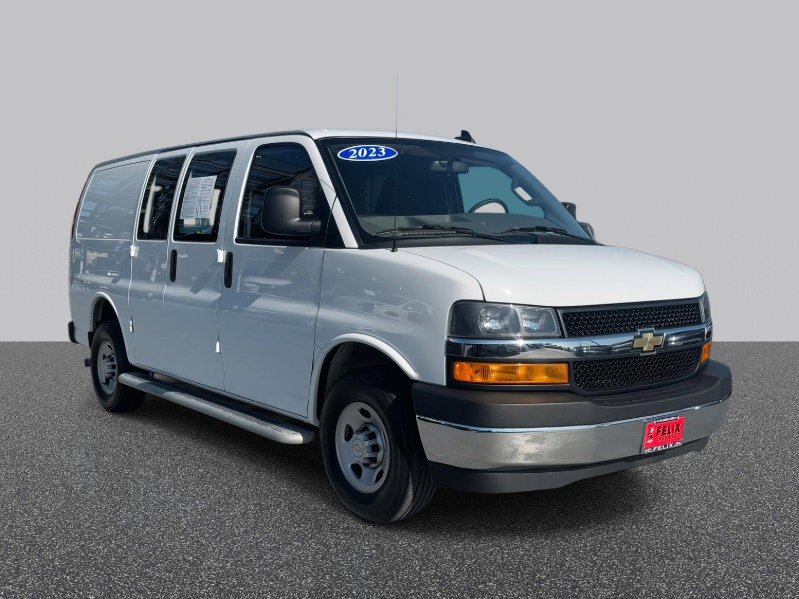 2023 Chevrolet Express Cargo 2500 Vehicle Photo in LOS ANGELES, CA 90007-3794