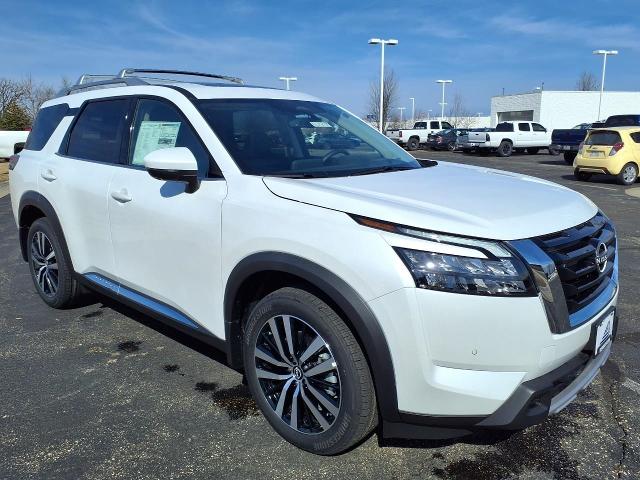 2025 Nissan Pathfinder Vehicle Photo in Oshkosh, WI 54904