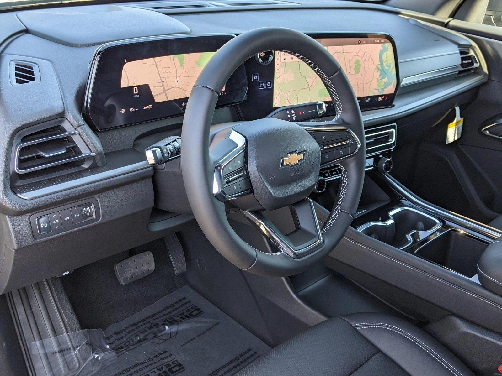 2025 Chevrolet Traverse Vehicle Photo in TIMONIUM, MD 21093-2300