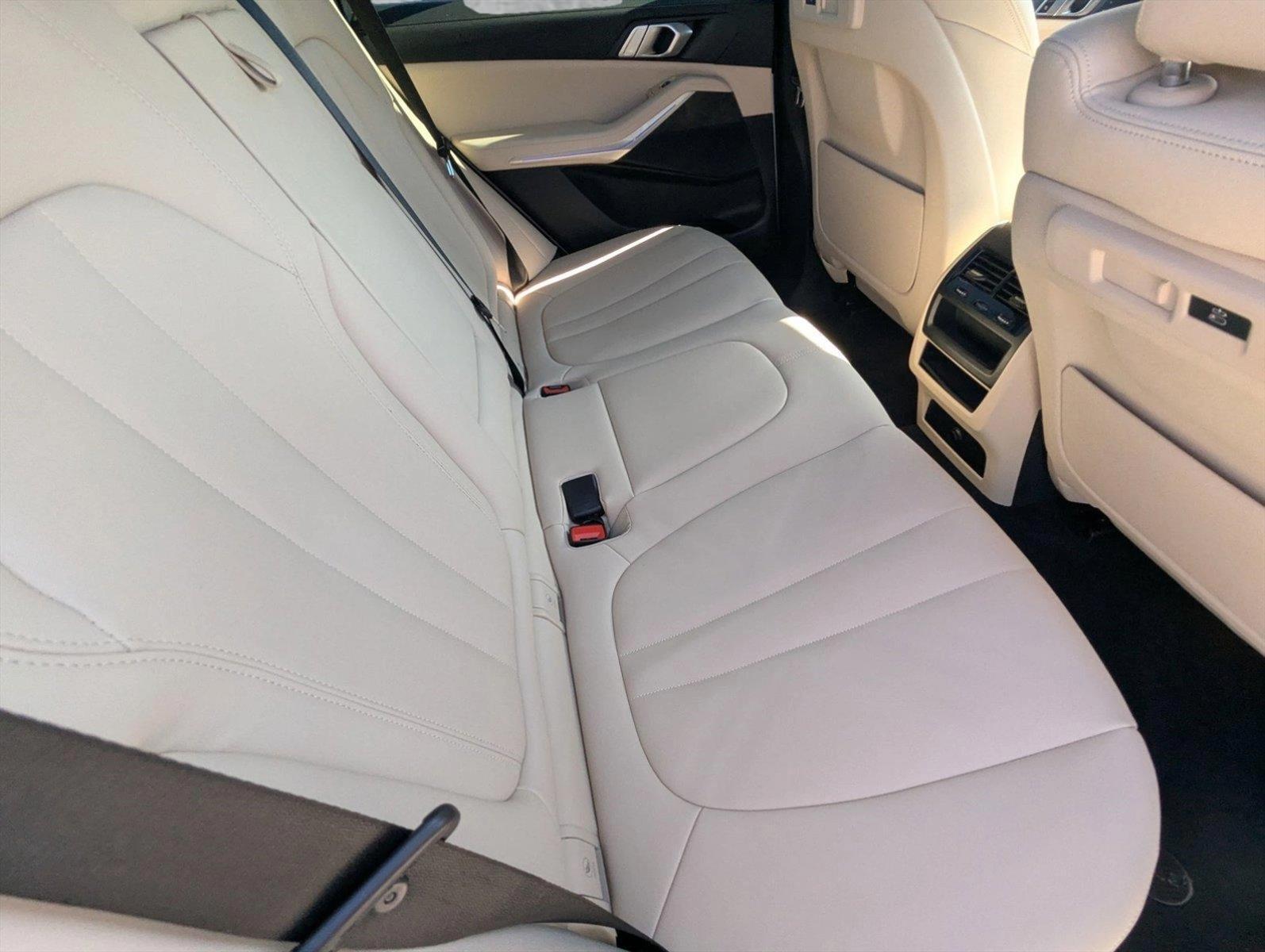 2022 BMW X5 sDrive40i Vehicle Photo in Delray Beach, FL 33444