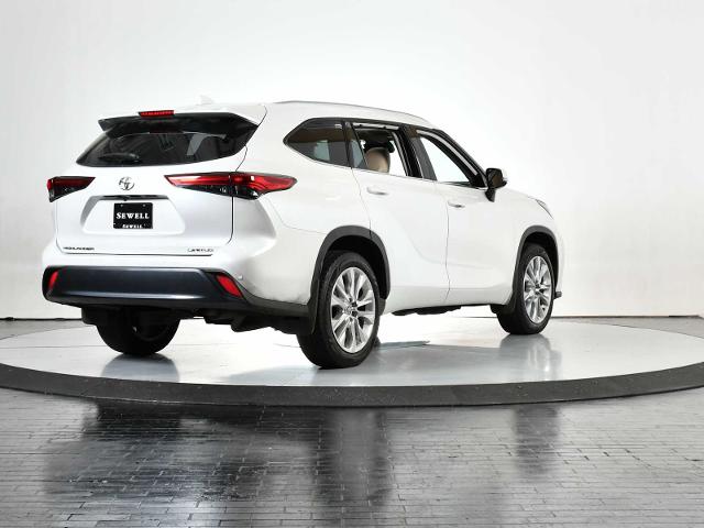 2023 Toyota Highlander Vehicle Photo in DALLAS, TX 75235