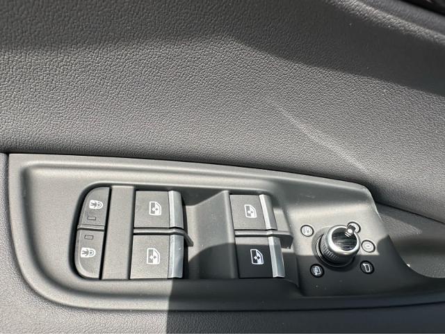 2025 Audi Q7 Vehicle Photo in HOUSTON, TX 77090