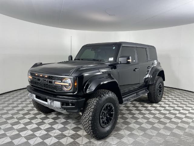 2024 Ford Bronco Vehicle Photo in GILBERT, AZ 85297-0402