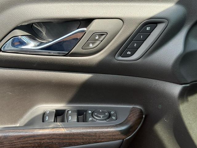 2023 GMC Acadia Vehicle Photo in COLUMBIA, MO 65203-3903