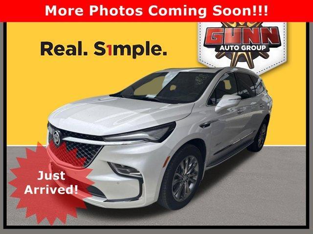 2024 Buick Enclave Vehicle Photo in SELMA, TX 78154-1459