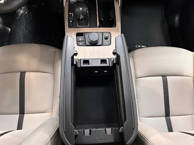 2025 Mazda CX-90 Vehicle Photo in Green Bay, WI 54304