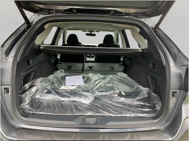 2025 Subaru Outback Vehicle Photo in Green Bay, WI 54304
