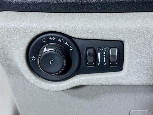 2021 Chrysler Pacifica Vehicle Photo in Puyallup, WA 98371