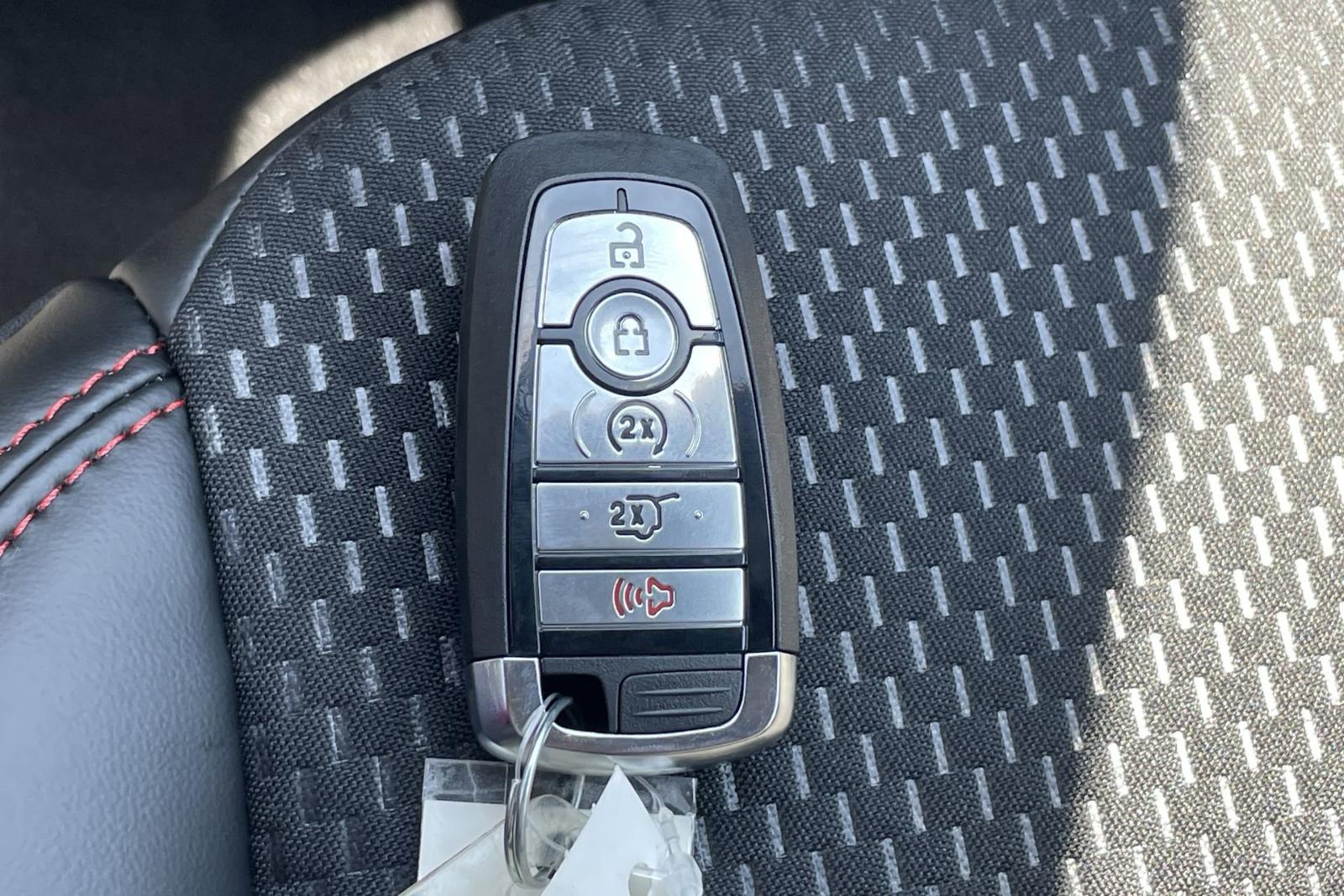 2024 Ford Escape Vehicle Photo in Belle Vernon, PA 15012