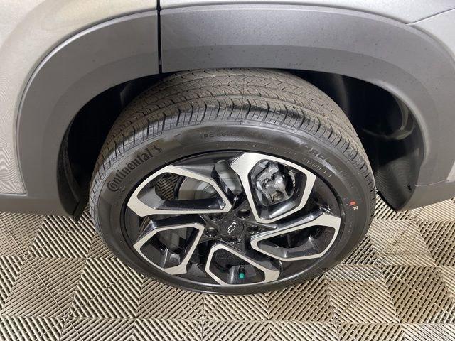 2025 Chevrolet Trax Vehicle Photo in PHOENIX, AZ 85014-3381