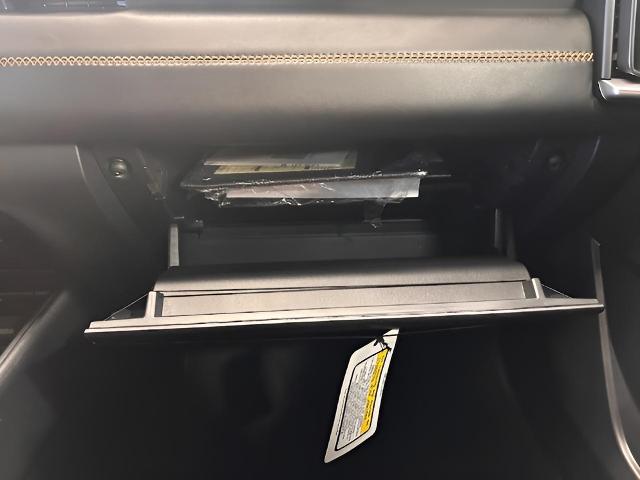 2025 Mazda CX-50 Hybrid Vehicle Photo in Green Bay, WI 54304