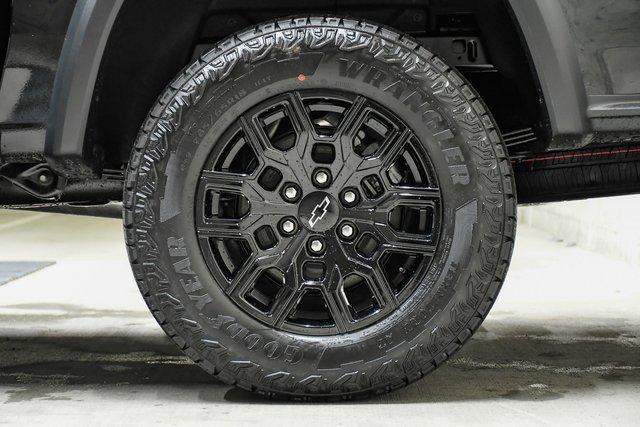 2025 Chevrolet Colorado Vehicle Photo in EVERETT, WA 98203-5662